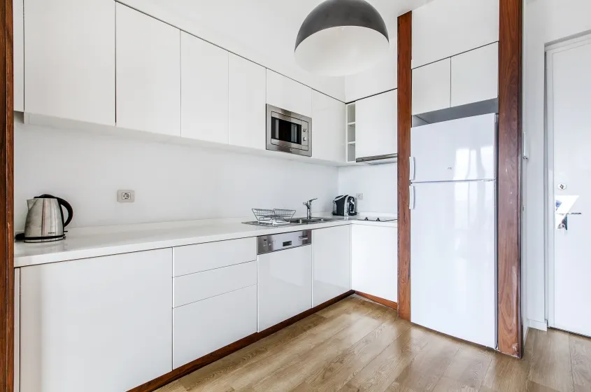 Tastefully Designed 1 Bedroom Nef 163