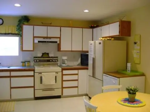 ROSE ARBOR VACATION SUITE