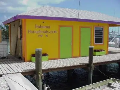 Bahama Houseboats