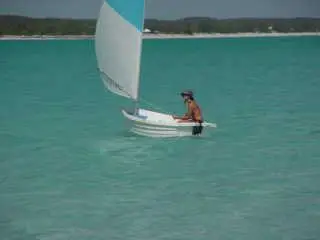 Bahama Houseboats