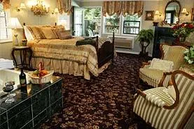 Candlelight Inn