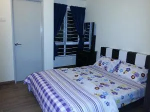 1 KL HOLIDAY HOME