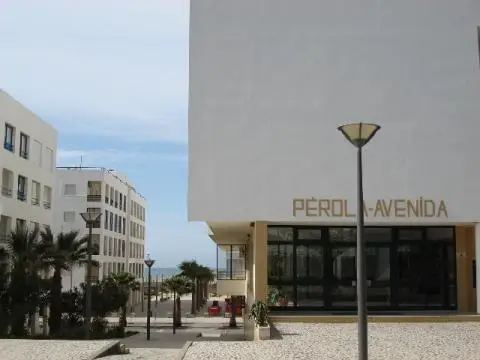 Two Bedroom Apartment with Pool