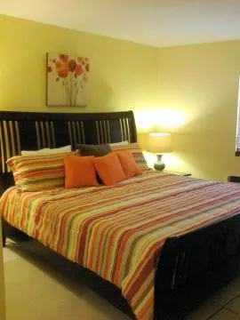 Emerald Skye - Ocean Front - Dream View