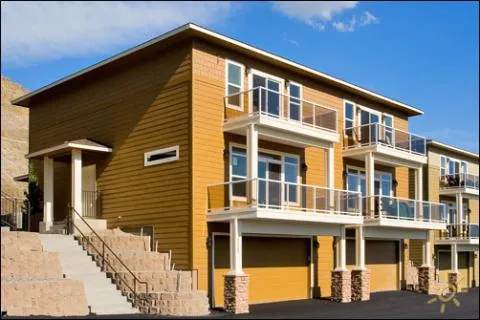 Crescent Bar Vacation Rentals