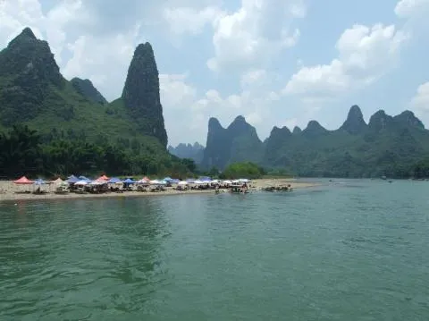 lake-side Run Hong