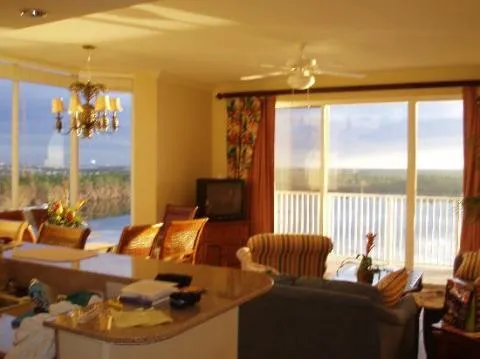 Large Lakefront Condo near Disney