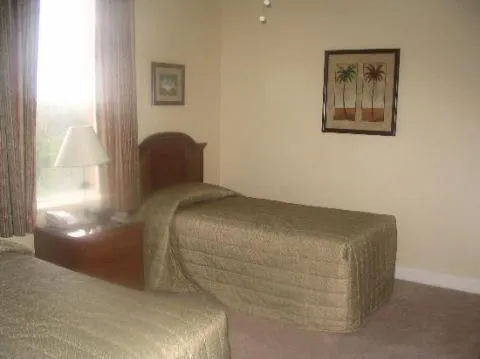 Large Lakefront Condo near Disney